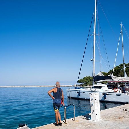 Apartment Carmen Veli Losinj Exterior photo