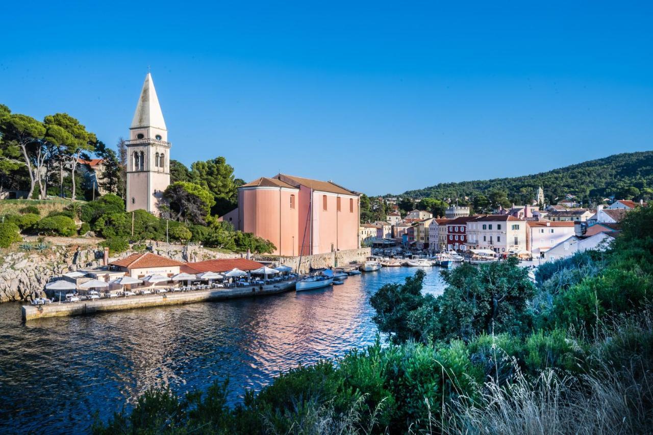 Apartment Carmen Veli Losinj Exterior photo